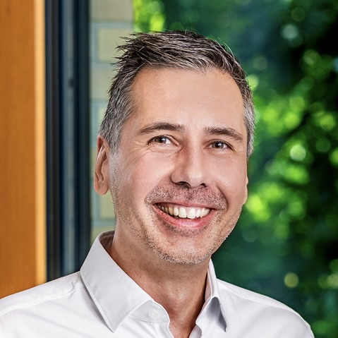 Dennis Fischer ist Geschäftsführer und Berater für Vertrieb von WACHSTUMSPLAN GmbH aus Münster und er beschleunigt systematisch Wachstum von technischen B2B Unternehmen
