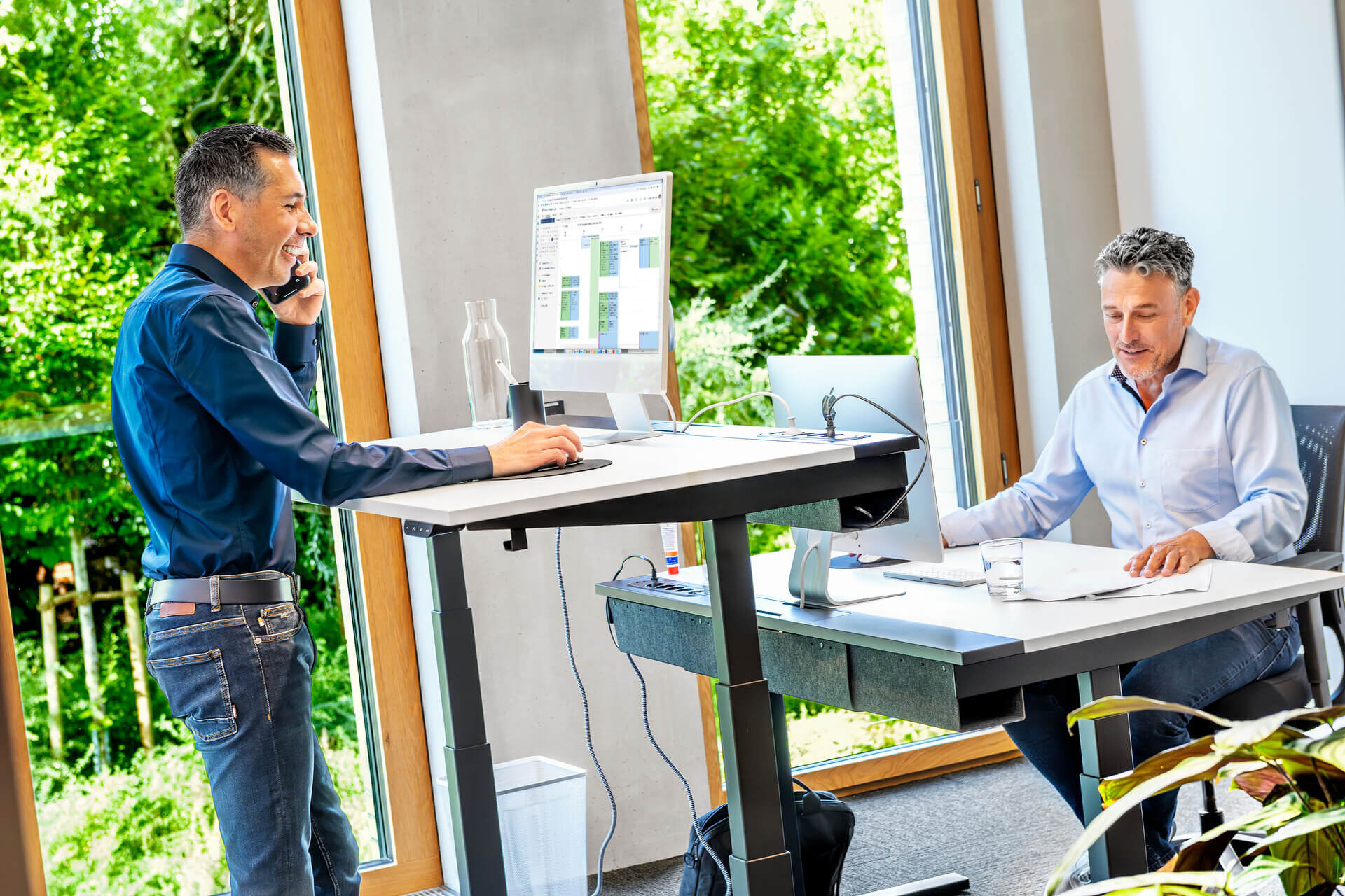 Wir freuen uns auf Ihre Nachricht! Nehmen Sie Kontakt auf mit Dennis Fischer und Andreas Straehler von WACHSTUMSPLAN GmbH, Berater für technische Lösungen besser Vermarkten