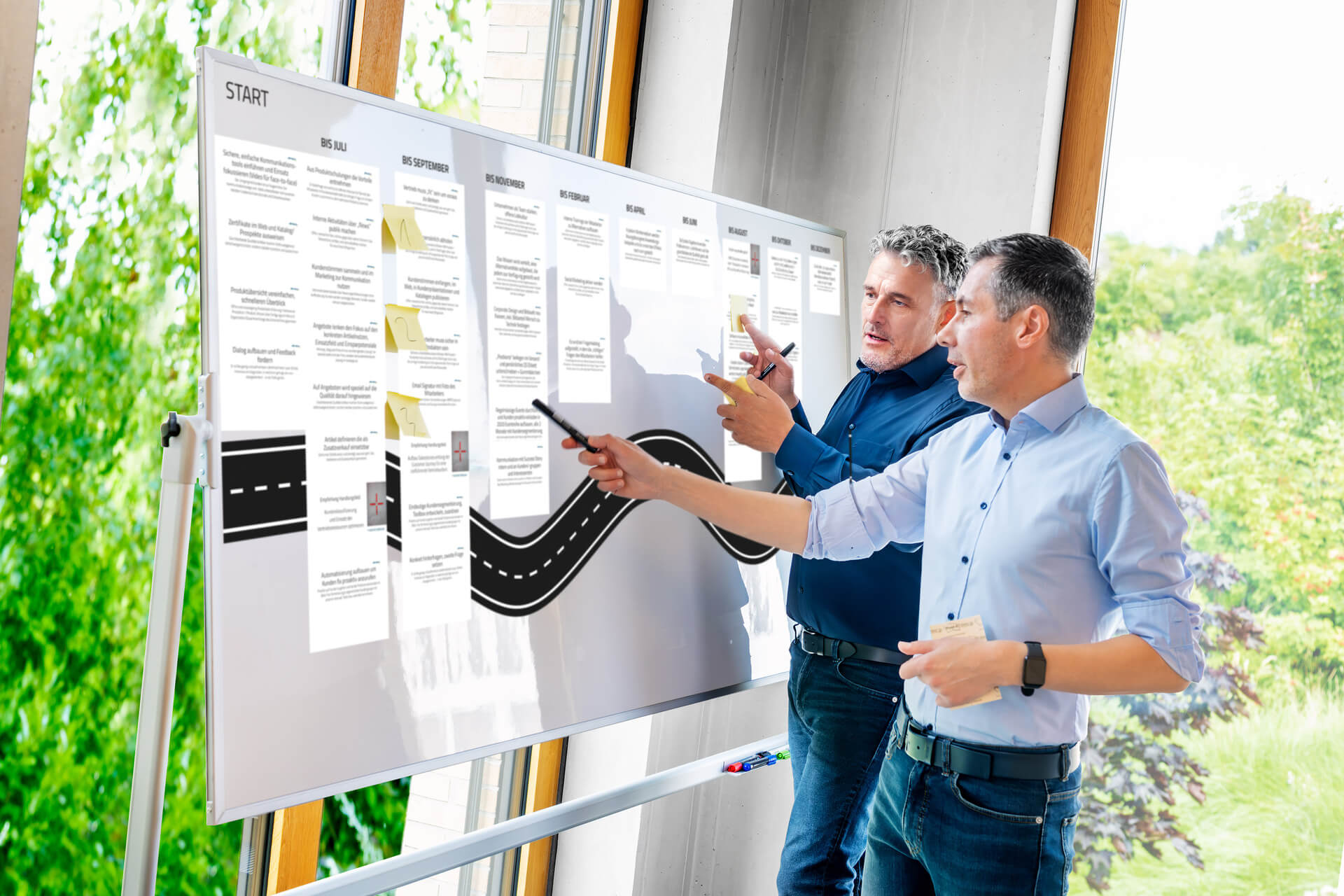 Seminar Fortbildung Training – der KI-Navigator für den Technischen Vertrieb für Use Cases identifizieren, Roadmap entwickeln Unser KI-Workshop „Use Case Navigator“ bietet eine praxisorientierte und auf Euer Unternehmen abgestimmte Navigation durch die KI-Welt im technischen B2B Vertrieb
