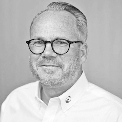 Porträt von Thomas Mittag von Montanhydraulik GmbH, der beim Buch "Wachstumsplan mit System" mitgewirkt hat