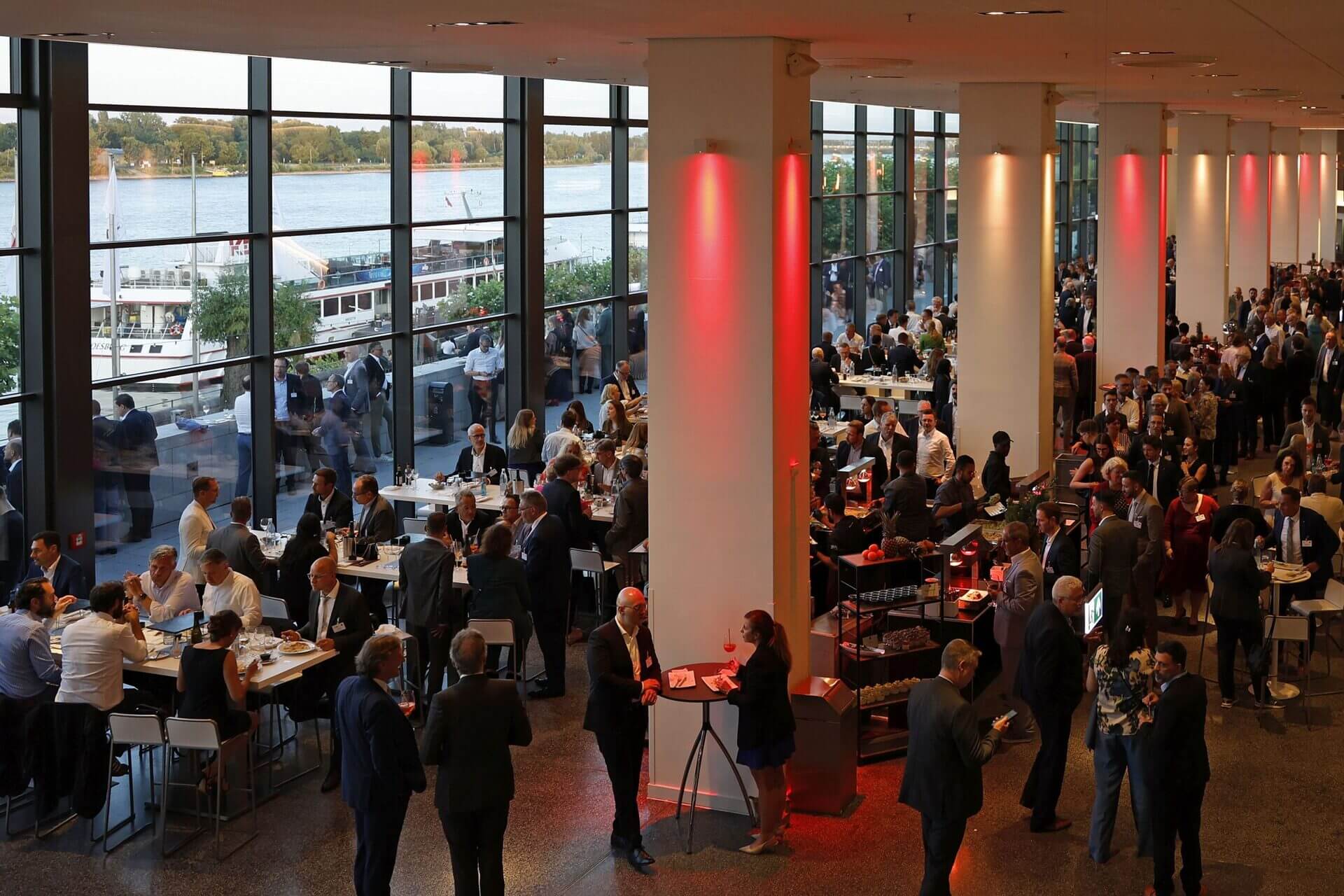 ausgelassene Feier nach der Preisverleihung